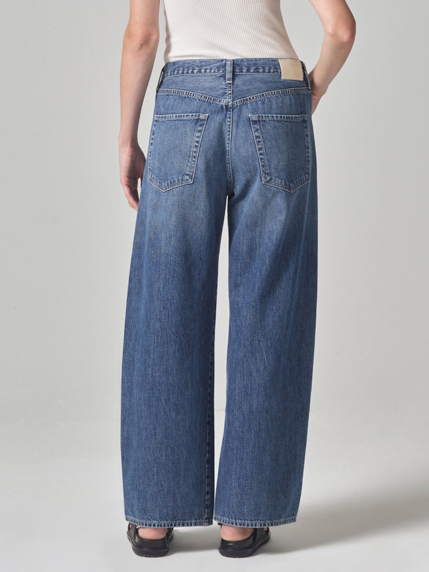 Women's Casual Wide-Leg Denim Jeans with Drawstring Waist and Pockets - Solid Color, Cotton Blend, Machine Washable